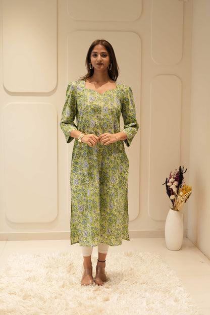 Green Floral Printed Straight Kurta